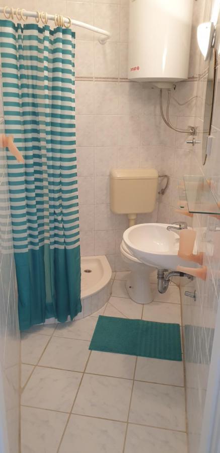 Roses Apartment Brac Sutivan Dış mekan fotoğraf